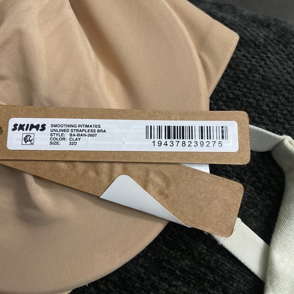 SKIMS Bra brand new with tags - Picture 2 of 5